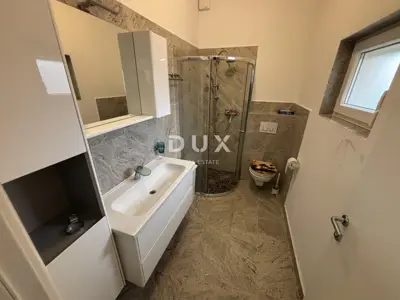 CRIKVENICA, JADRANOVO - Functional house with 4 residential units - 20
