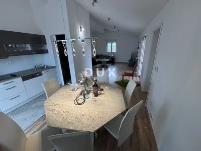 CRIKVENICA, JADRANOVO - Functional house with 4 residential units - 11
