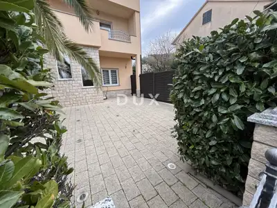 CRIKVENICA, JADRANOVO - Functional house with 4 residential units - 3