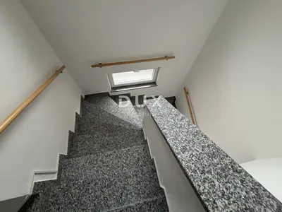 CRIKVENICA, JADRANOVO - Functional house with 4 residential units - 22