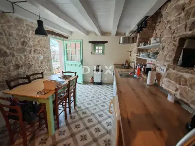House 60 m², Svetvinčenat - stone, 3 floors - 8