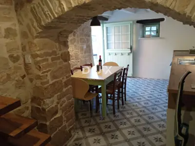 House 60 m², Svetvinčenat - stone, 3 floors - 7