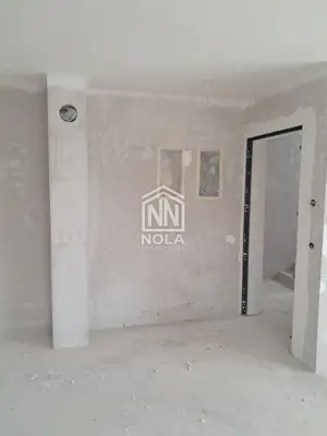 Stan 77 m², Turanj - vrt 85 m² i 2 parkirna mjesta - 9
