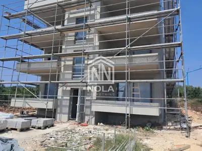 Stan 77 m², Turanj - vrt 85 m² i 2 parkirna mjesta - 5