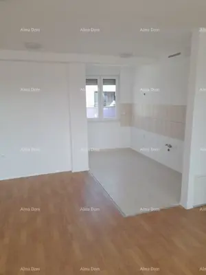 Wohnung 104 m², Pula Centar - 600 m vom Zentrum - 14