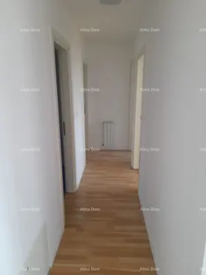 Wohnung 104 m², Pula Centar - 600 m vom Zentrum - 5