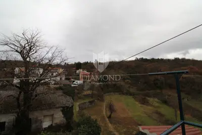 Kuća s 3 stana, 2 garsonijere i poslovnim prostorom - 21