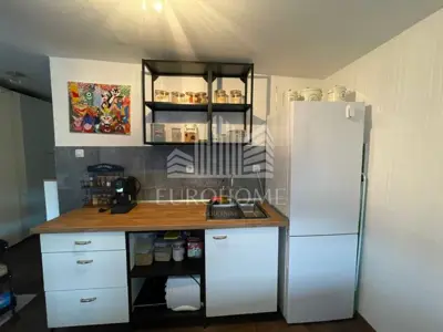 Garsonijera, Bijenik, mirna podsljemenska zona i parkirno mjesto - 2