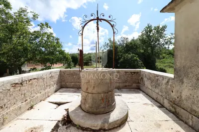 Poreč, surroundings, idyllic authentic estate for renovation - 5