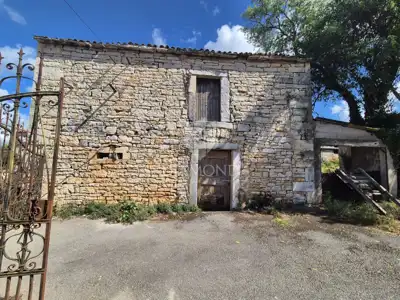 Poreč, surroundings, idyllic authentic estate for renovation - 6