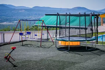 Vila 1.000 m², Radošić - bazen i jacuzzi - 4
