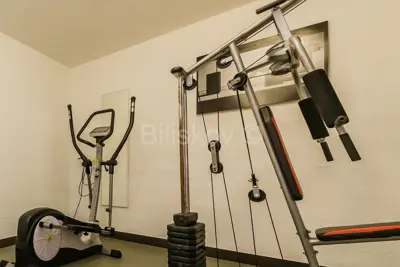 Vila 1.000 m², Radošić - bazen i jacuzzi - 11