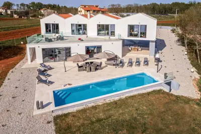 Holiday home 6000 m², Višnjan - pool and olive groves - 2