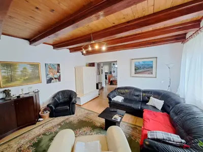 Haus zum Kauf in Baići, 190 m² - 1
