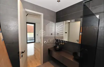 Vila 256 m², Privlaka - 100 m vom Meer und Pool mit Jacuzzi - 12