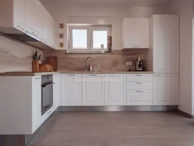 Apartman 60 m², Vir - 2 spavaće sobe i terasa - 5