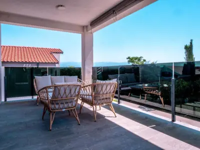 Apartman 60 m², Vir - 2 spavaće sobe i terasa