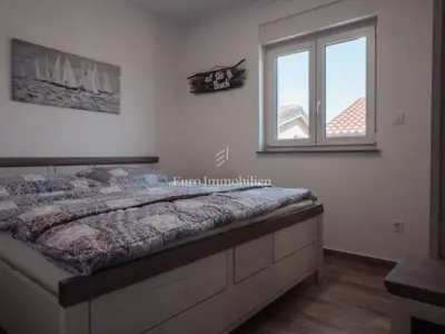Apartman 60 m², Vir - 2 spavaće sobe i terasa - 8