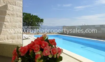 Kuća, Brač, 135 m², 950 000 € - 1