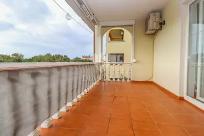 Pula, Veli Vrh - spacious house with multiple residential units, garage and plot - 12