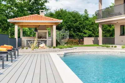 Villa 350 m², Pićan - Pool und ruhige Lage - 16