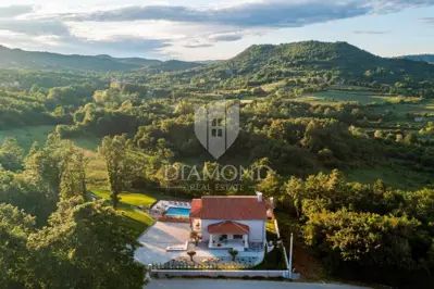 Villa 350 m², Pićan - Pool und ruhige Lage - 14