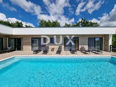 ISTRA, SVETVINČENAT - Modern single-storey house with a pool, surrounded by nature - 9