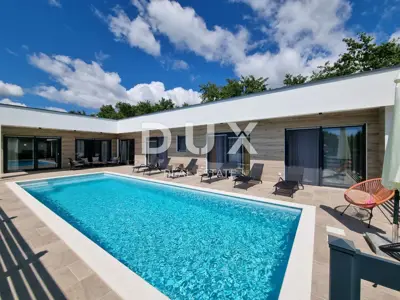 ISTRA, SVETVINČENAT - Modern single-storey house with a pool, surrounded by nature
