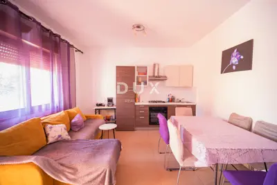 Immobilie in Barban, 480 m² - 2 bezugsfertige Wohnungen und altes Steinhaus - 22