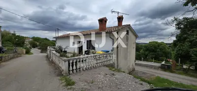 Haus 150 m², Stari Pazin - 3 Schlafzimmer und Terrasse