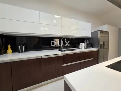 Haus 290 m², Poreč - zweite Reihe zum Meer - 7