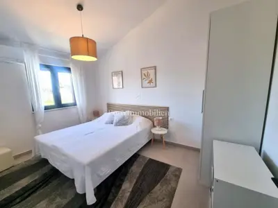Apartment 90 m², Tar-Vabriga - 3 bedrooms and balcony - 10
