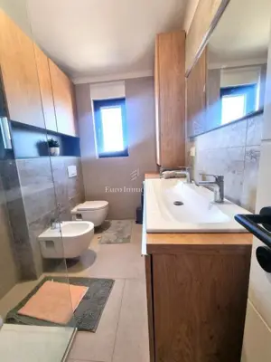 Apartment 90 m², Tar-Vabriga - 3 bedrooms and balcony - 12