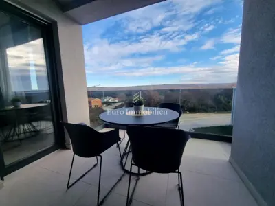 Apartment 90 m², Tar-Vabriga - 3 bedrooms and balcony - 6