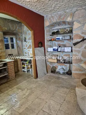 House, Brač, 220 m², 950 000 € - 8