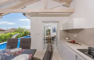 Haus zum Kauf in Žbandaj, 156 m² - 9