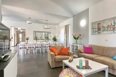 Villa 187 m², Mužini near Žminj - pool and sauna - 11