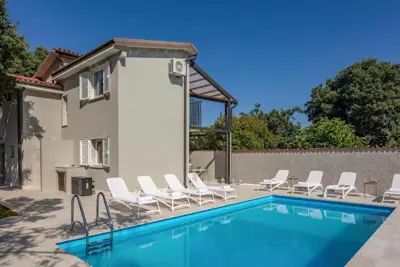 House 165 m², Brtonigla - pool and summer kitchen - 3