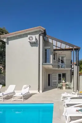 House 165 m², Brtonigla - pool and summer kitchen - 4