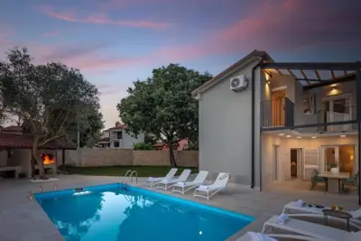 House 165 m², Brtonigla - pool and summer kitchen - 2