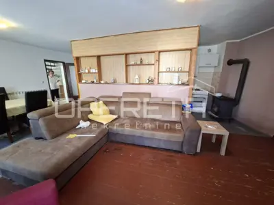 Istra, Momjan - Haus auf drei Etagen mit offenem Blick und Hof - 6