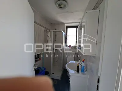 Istra, Momjan - Haus auf drei Etagen mit offenem Blick und Hof - 15