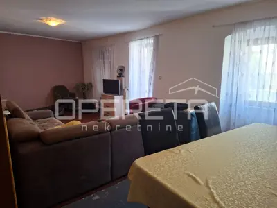 Istra, Momjan - Haus auf drei Etagen mit offenem Blick und Hof - 4