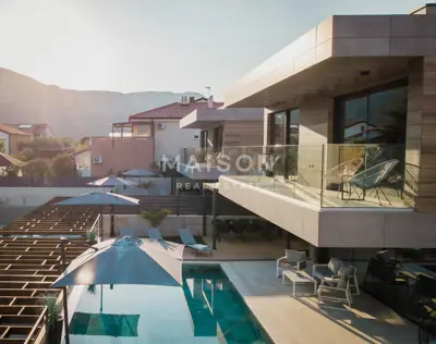 Villa 240 m², Baška auf der Insel Krk, 500 m von dem Strand