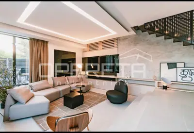 House with pool and 4 bedrooms for rent in Srima - 2