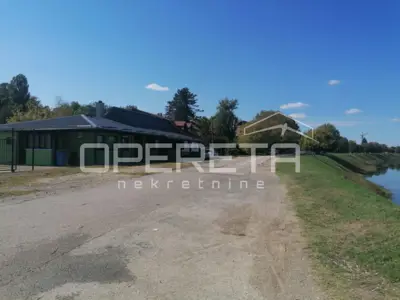 Lađarska, Sisak, 6.000,00 m², 193.000,00 EUR - 6