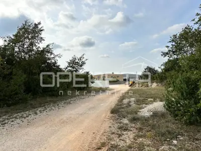 Bibići – Industrijsko zemljište I1, 2.377 m² s infrastrukturom i pristupom - 8