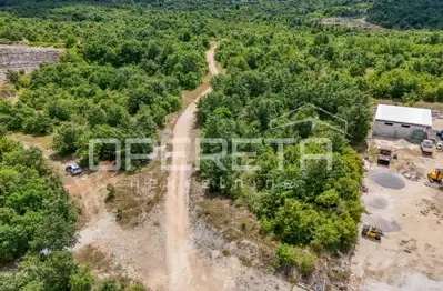 Bibići – Industrijsko zemljište I1, 2.377 m² s infrastrukturom i pristupom - 2