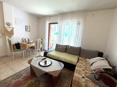 Apartment 43 m², Malinska na Krku, terrace 12 m² and parking space