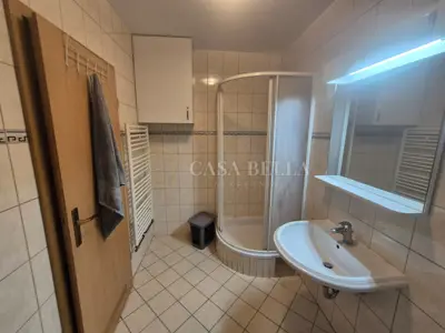 Apartment in Malešnica, fully furnished and renovated in 2024. - 8
